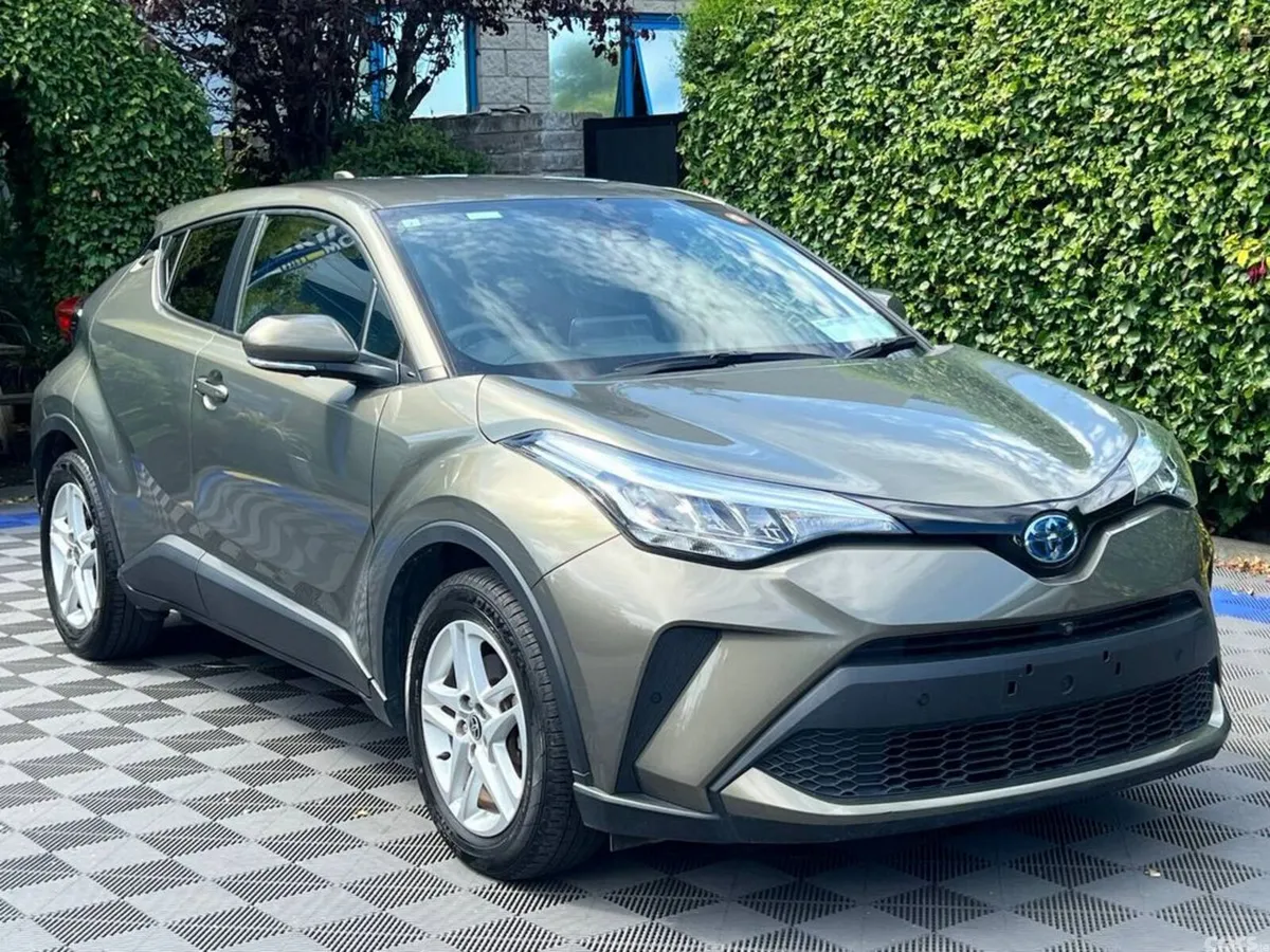 Toyota C-HR SUV, Petrol Hybrid, 2022, Green