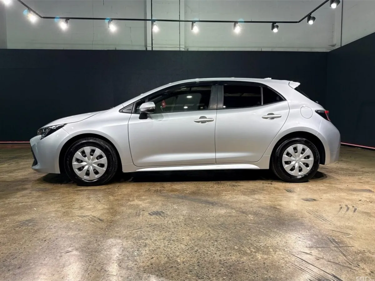 Toyota Corolla Hatchback, Petrol Hybrid, 2020, Silver