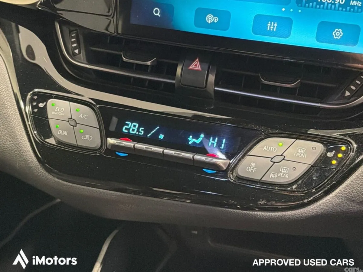 Toyota C-HR SUV, Petrol Hybrid, 2018, White
