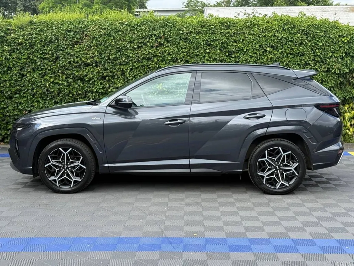 Hyundai Tucson SUV, Petrol Plug-in Hybrid, 2023, Grey