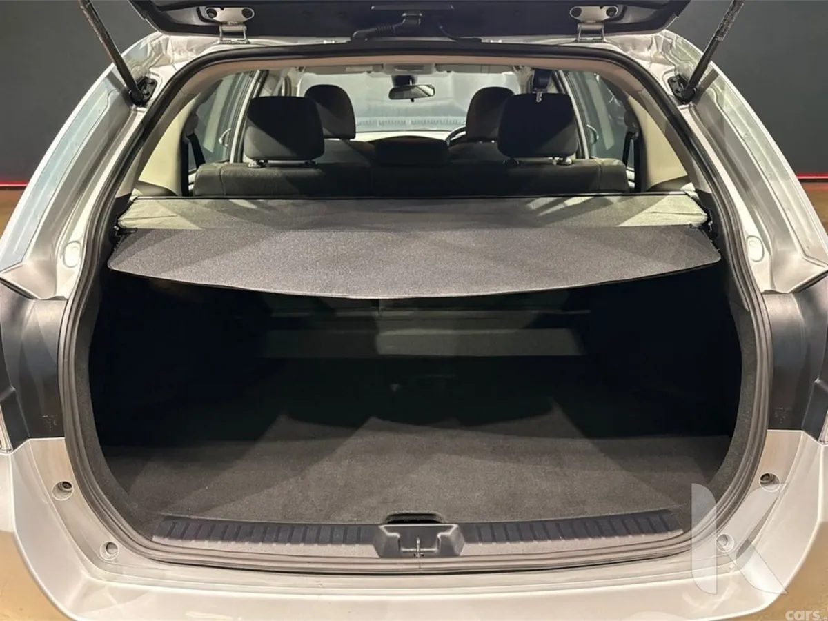 Toyota Corolla Estate, Petrol Hybrid, 2023, Silver