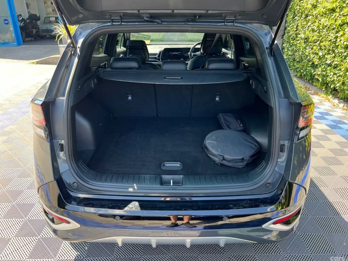 Kia Sportage Estate, Petrol Plug-in Hybrid, 2023, Grey