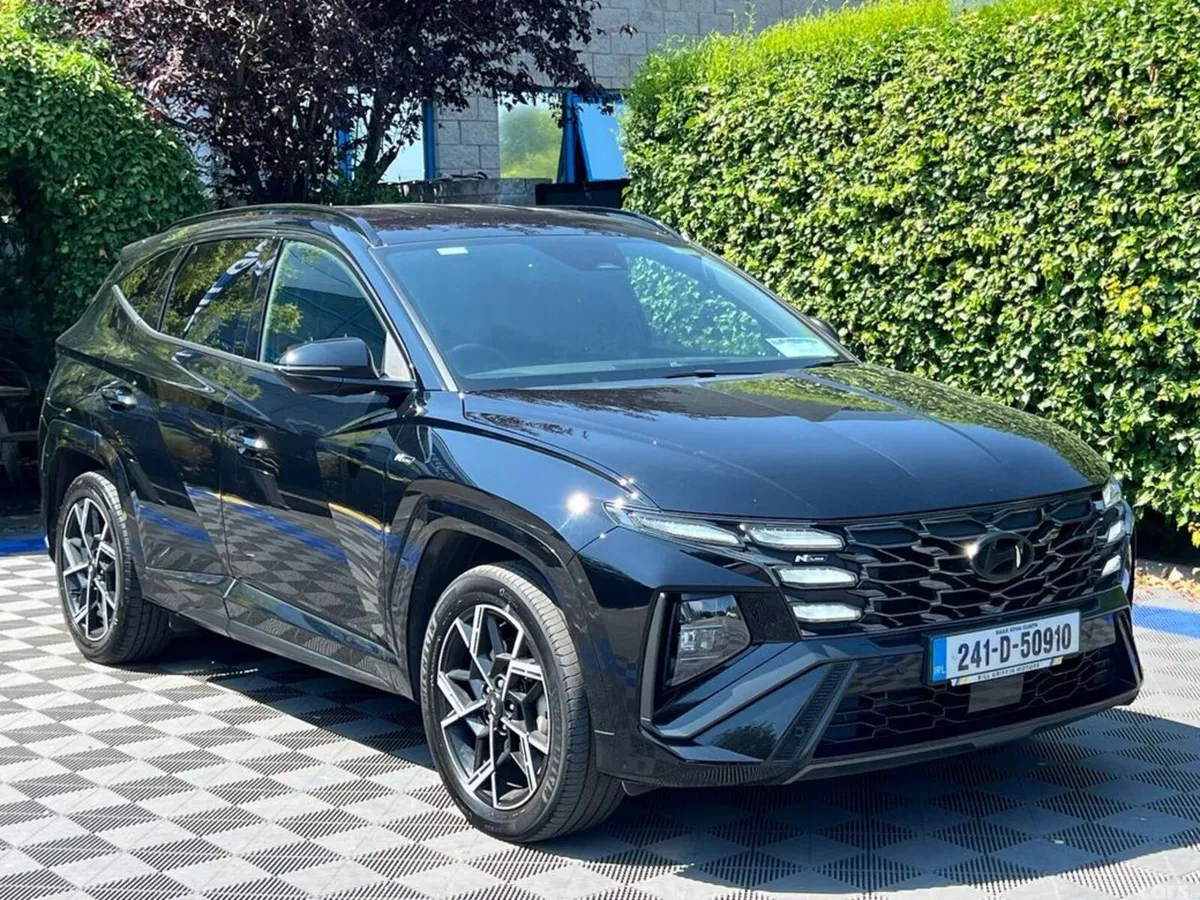 Hyundai Tucson SUV, Petrol Plug-in Hybrid, 2024, Black