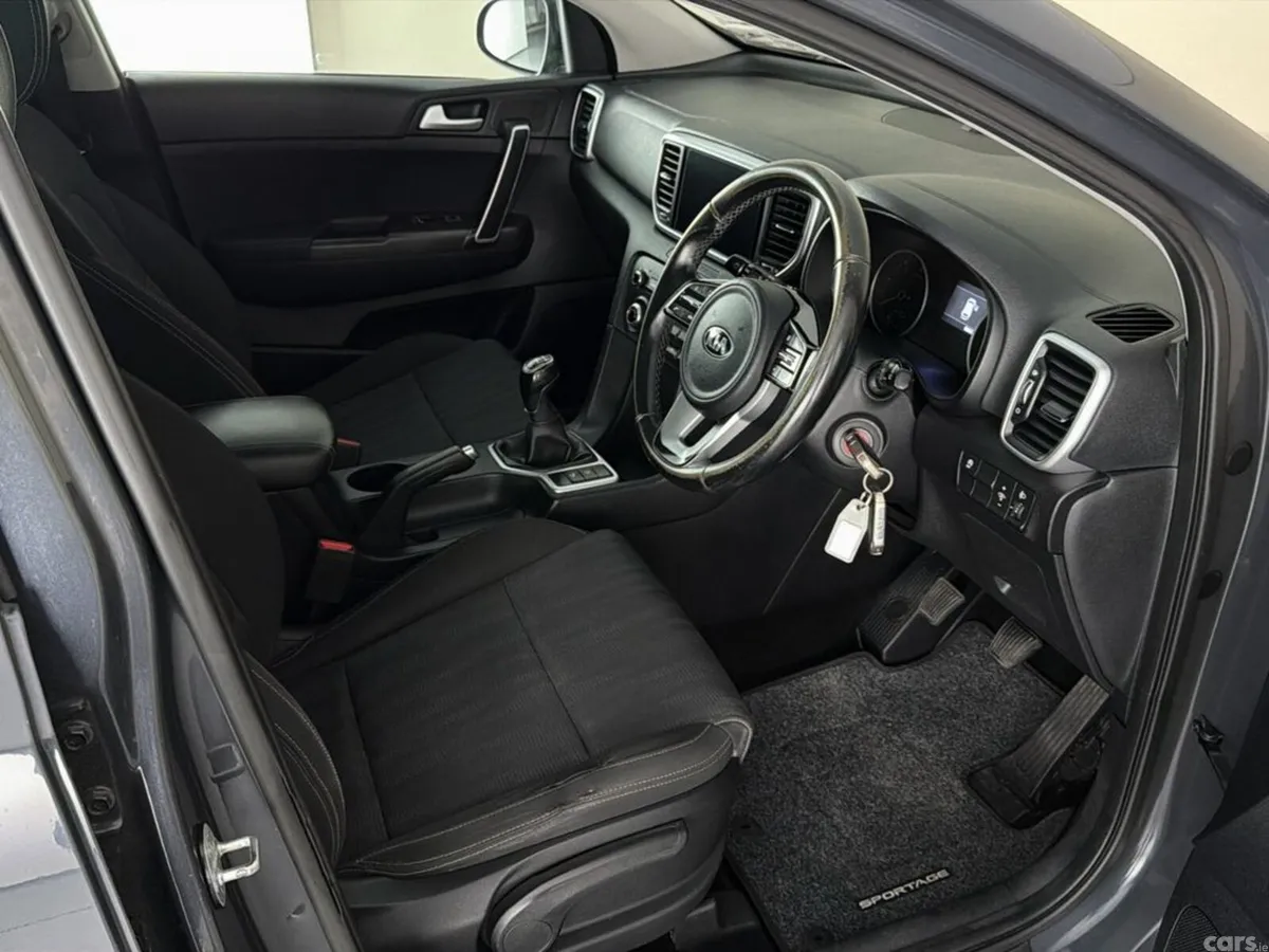 Kia Sportage SUV, Diesel Hybrid, 2021, Grey