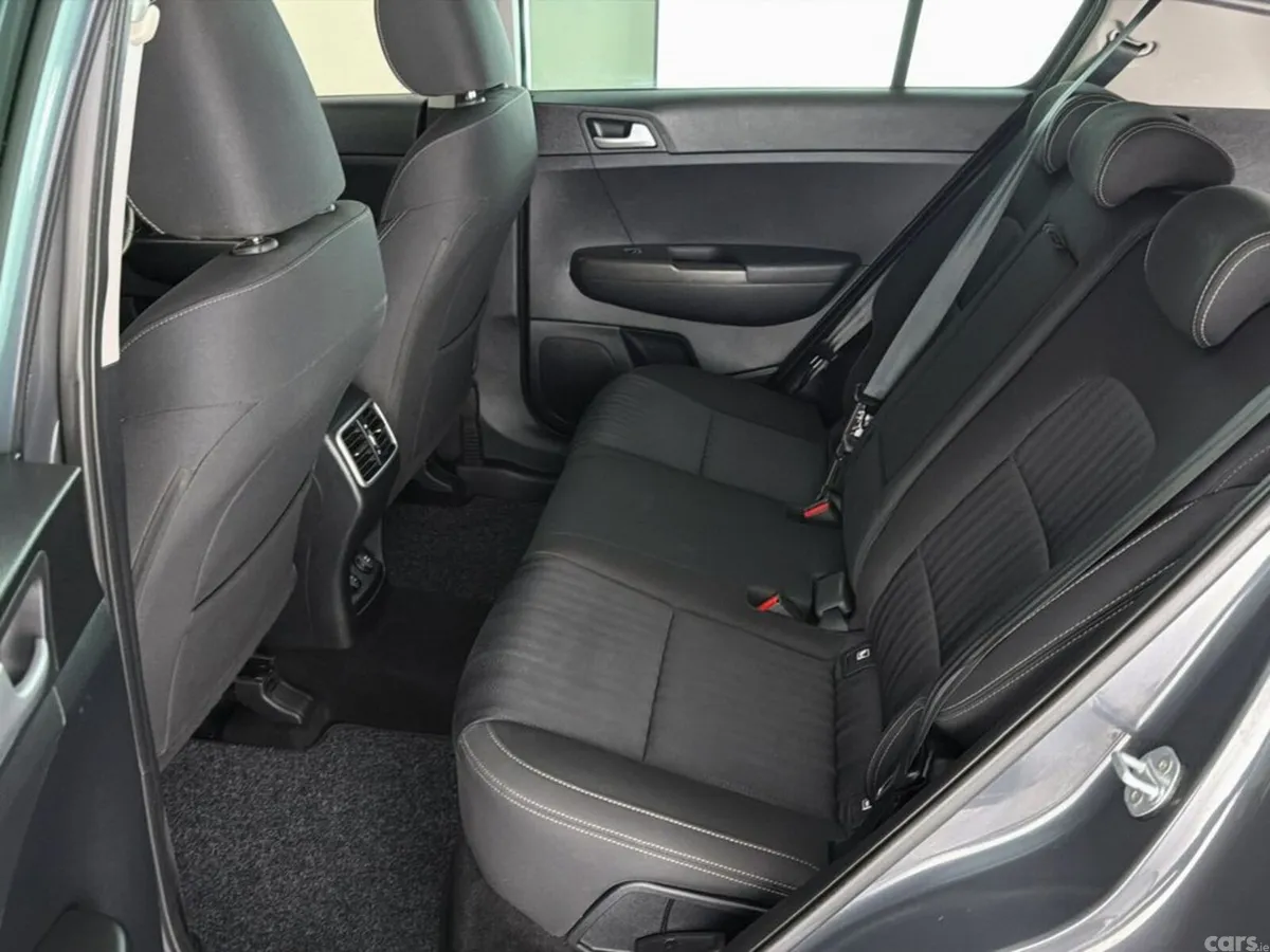 Kia Sportage SUV, Diesel Hybrid, 2021, Grey