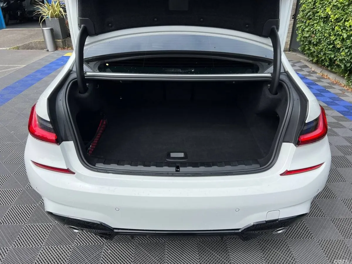 BMW 3-Series Saloon, Petrol Plug-in Hybrid, 2020, White