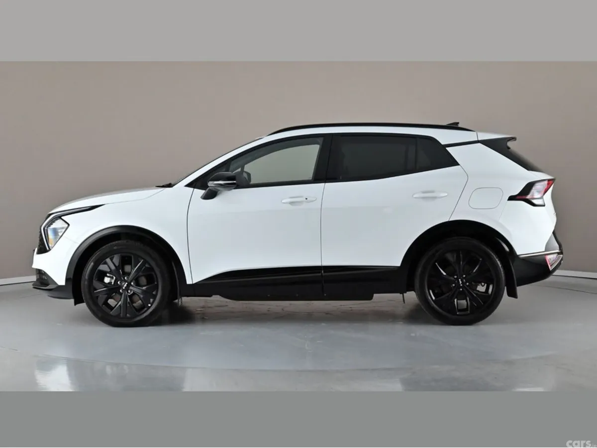 Kia Sportage SUV, Petrol Plug-in Hybrid, 2025, White