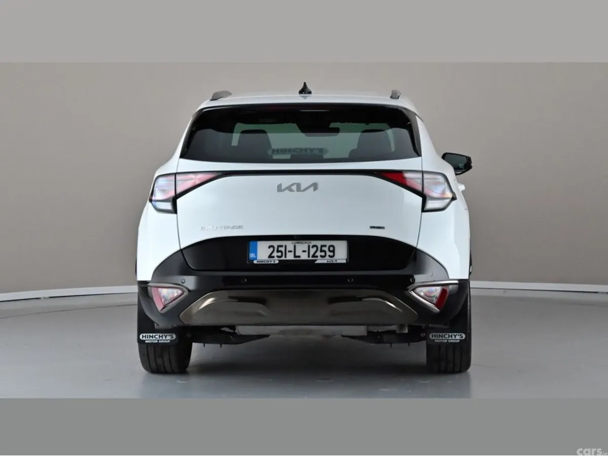 Kia Sportage SUV, Petrol Plug-in Hybrid, 2025, White
