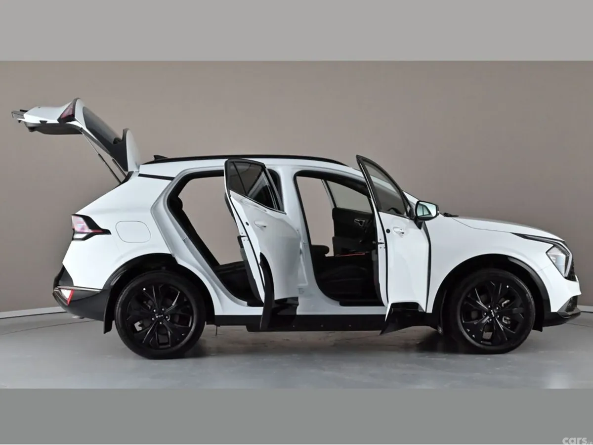 Kia Sportage SUV, Petrol Plug-in Hybrid, 2025, White