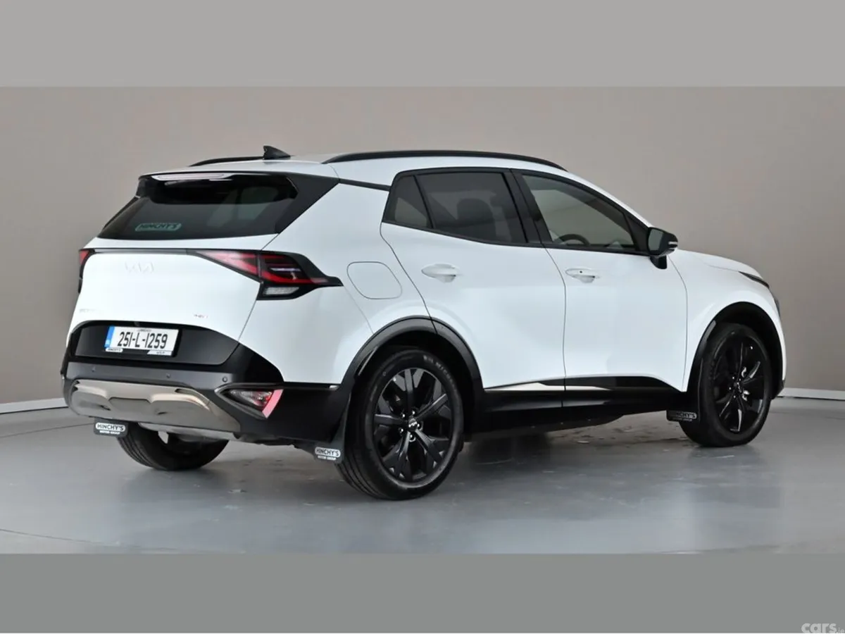 Kia Sportage SUV, Petrol Plug-in Hybrid, 2025, White