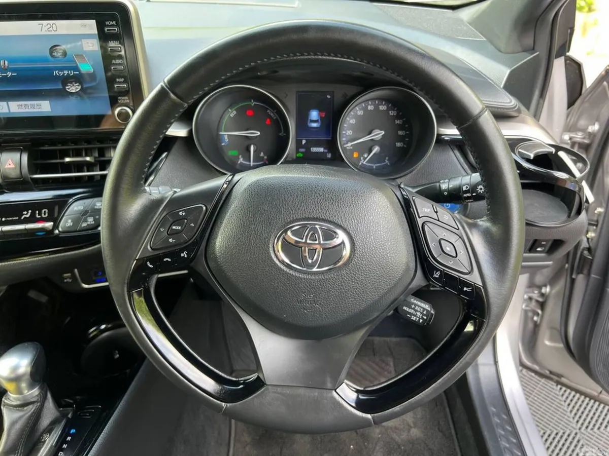Toyota C-HR SUV, Petrol Hybrid, 2021, Grey