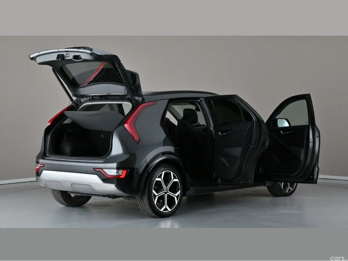 Kia Niro Hatchback, Petrol Plug-in Hybrid, 2023, Grey