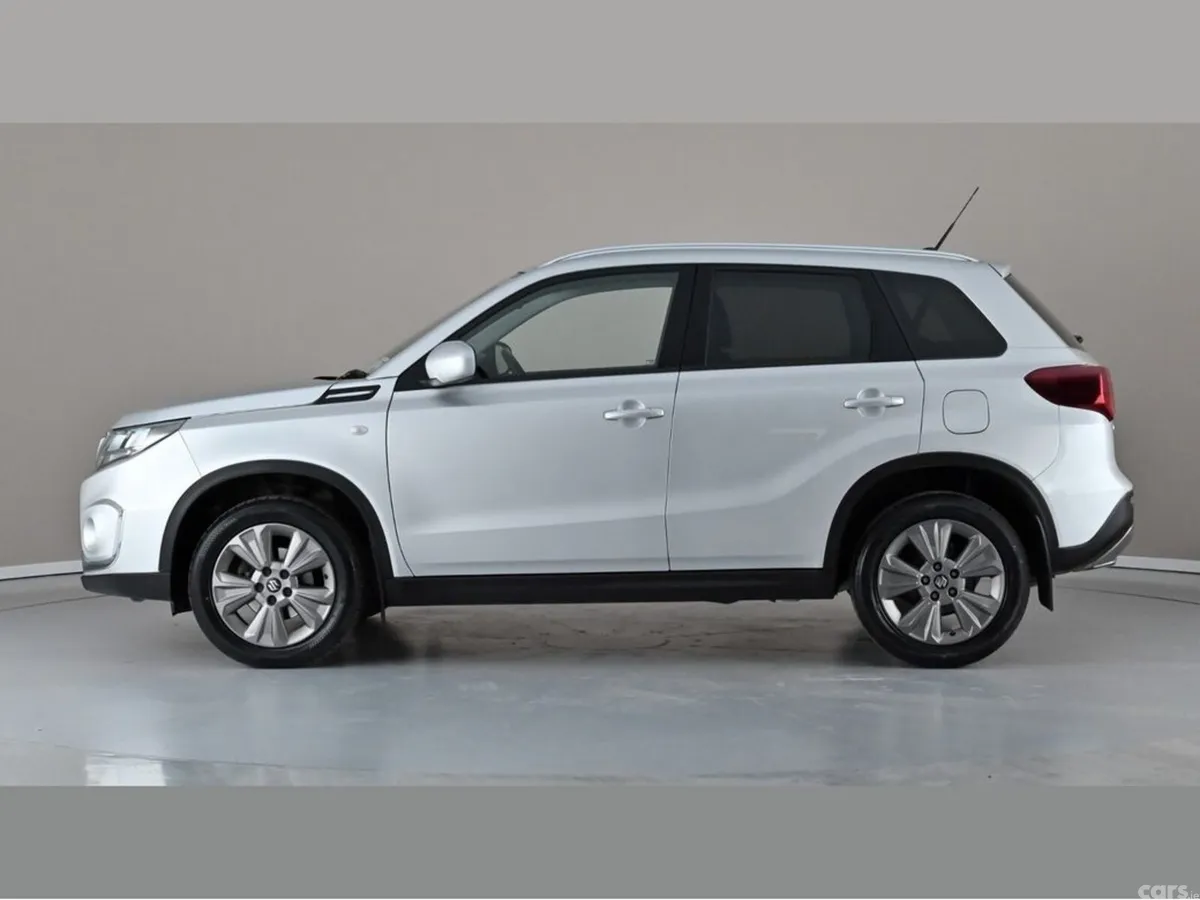 Suzuki Vitara SUV, Petrol, 2021, Silver