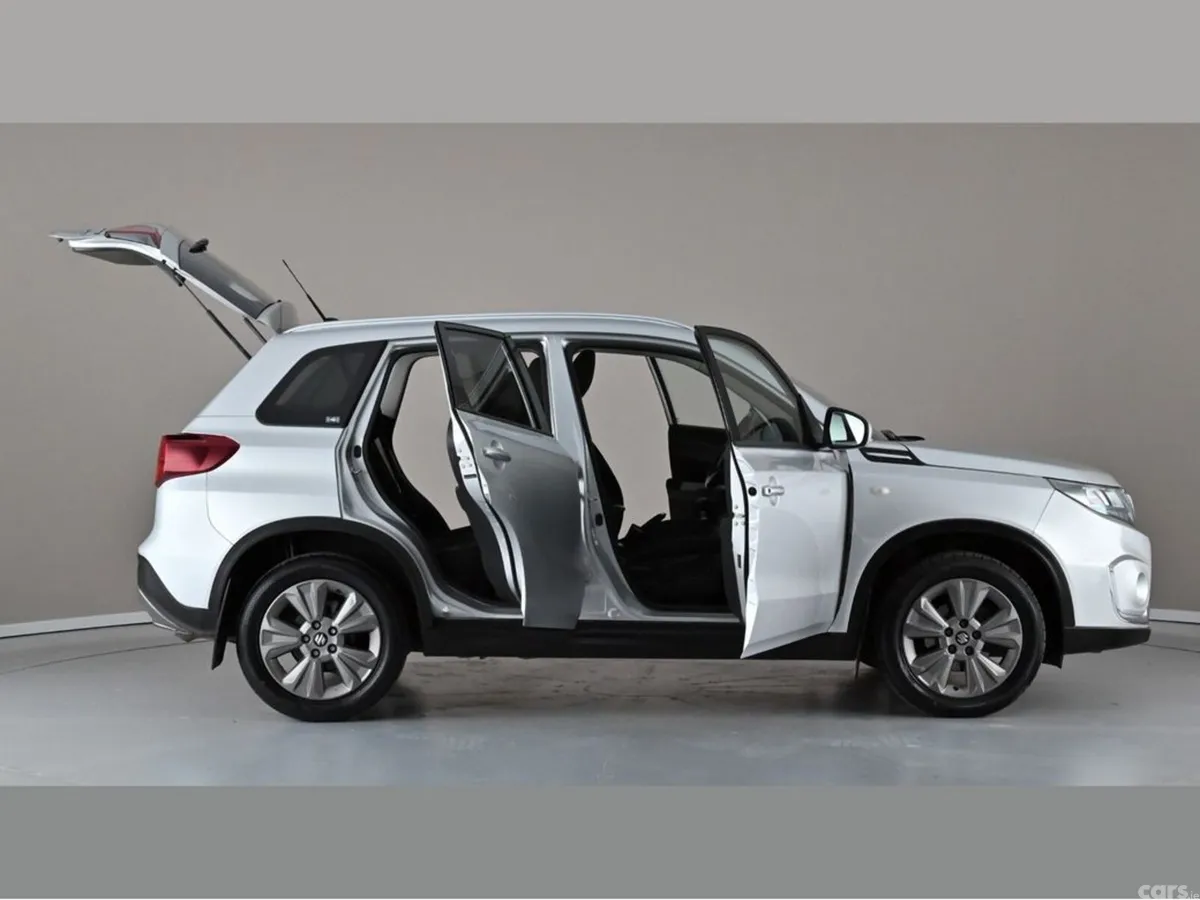 Suzuki Vitara SUV, Petrol, 2021, Silver
