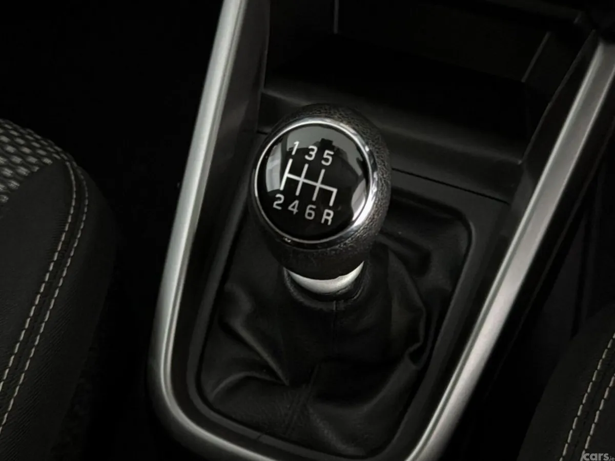 Suzuki Vitara SUV, Petrol, 2021, Silver