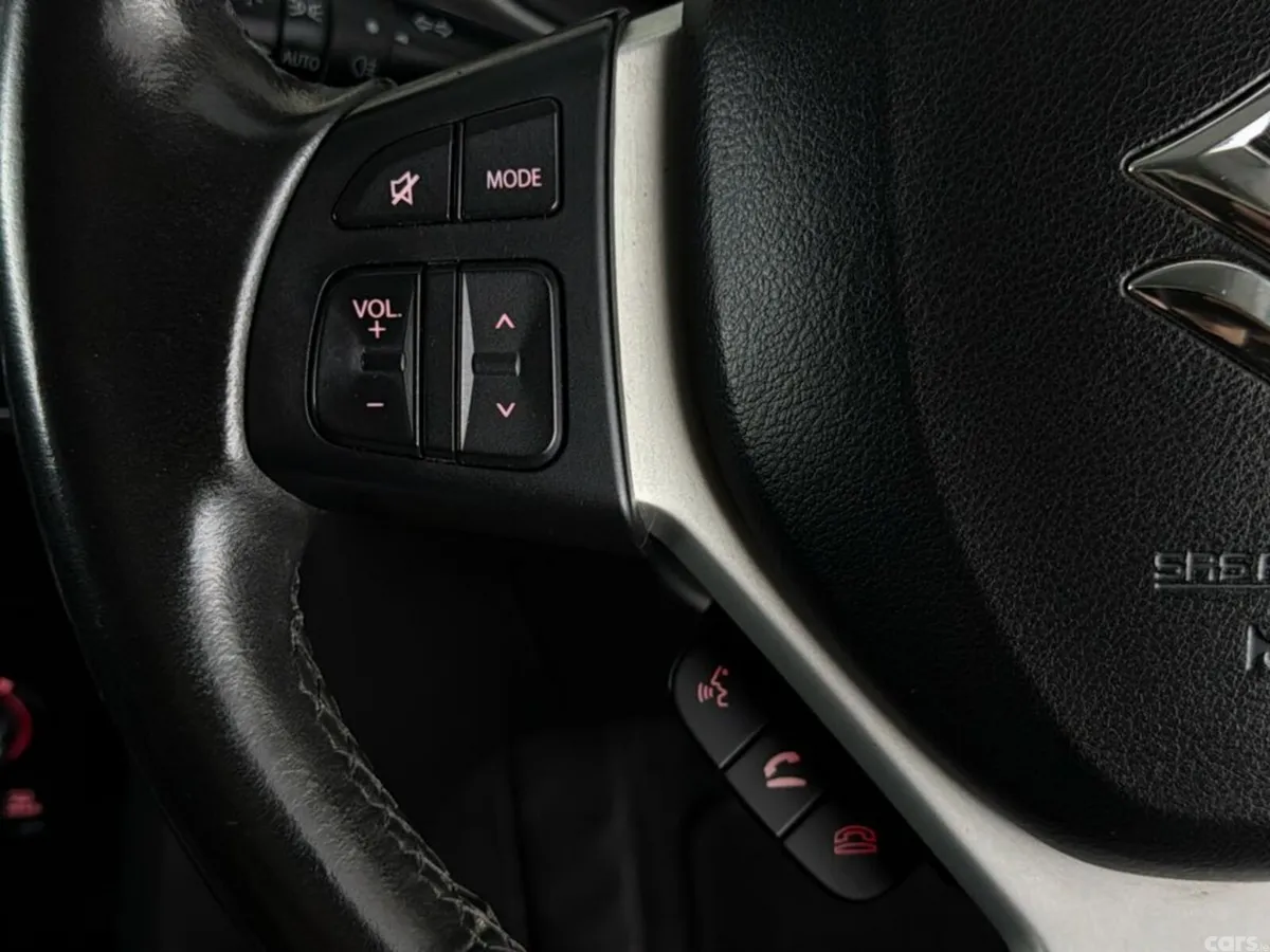 Suzuki Vitara SUV, Petrol, 2021, Silver