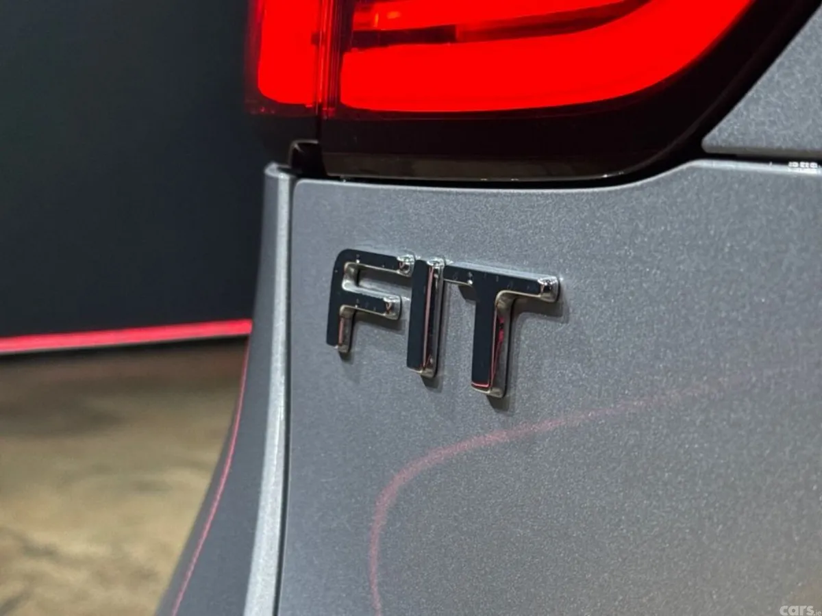 Honda Fit Hatchback, Petrol Hybrid, 2021, Silver