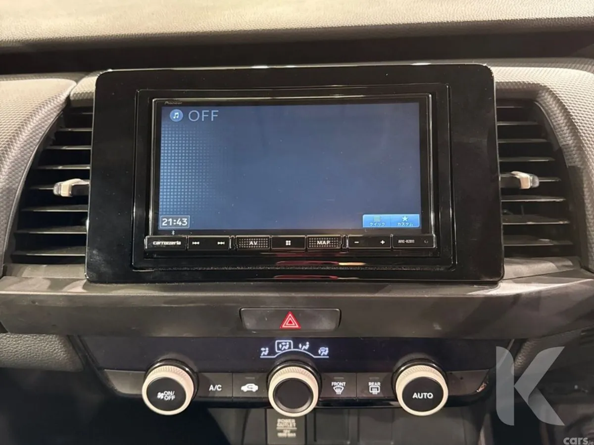 Honda Fit Hatchback, Petrol Hybrid, 2021, Silver