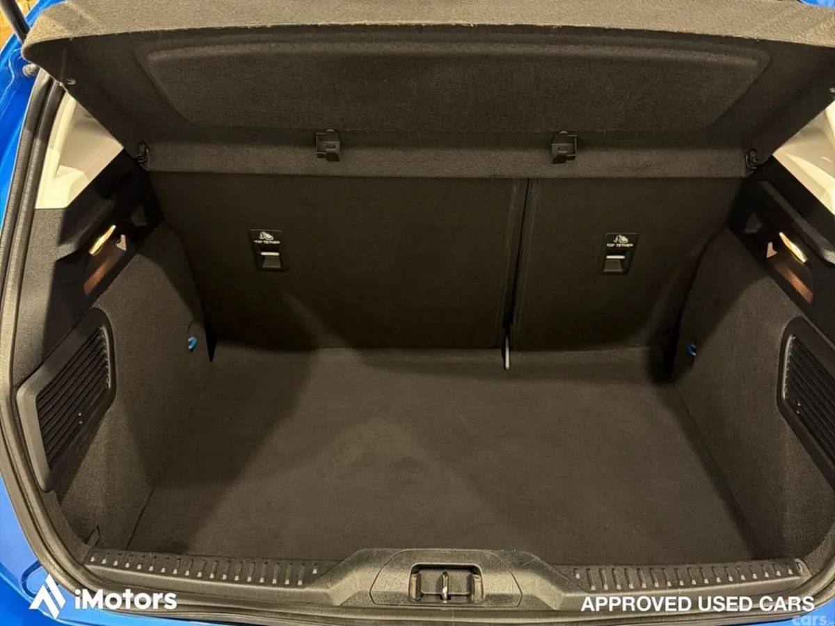 Ford Focus Hatchback, Petrol, 2019, Blue