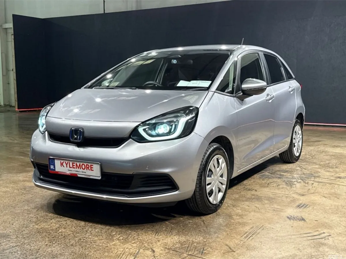 Honda Fit Hatchback, Petrol Hybrid, 2023, Silver