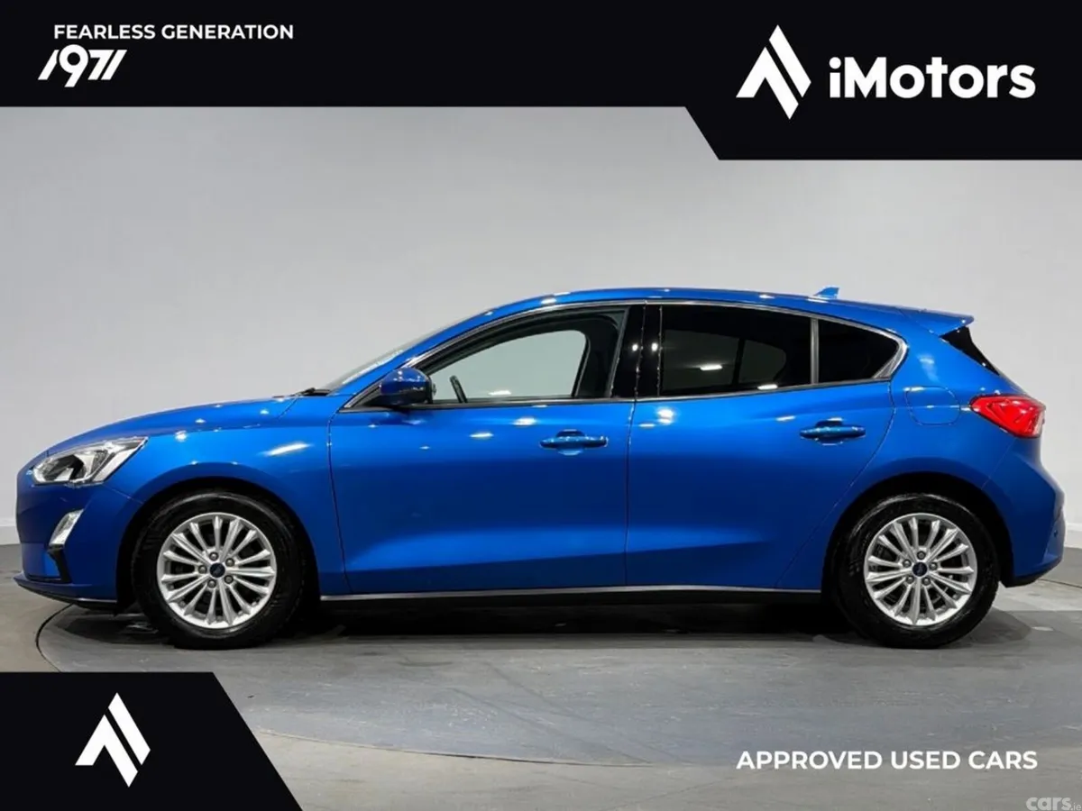 Ford Focus Hatchback, Petrol, 2019, Blue