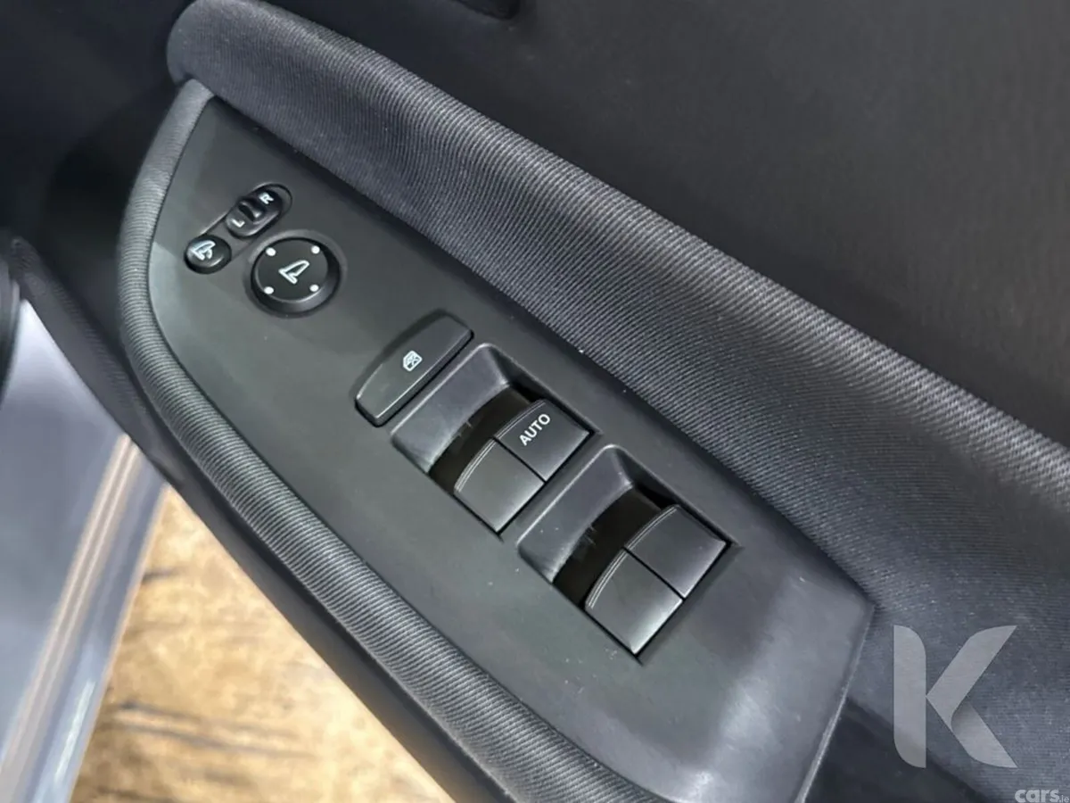 Honda Fit Hatchback, Petrol Hybrid, 2023, Silver