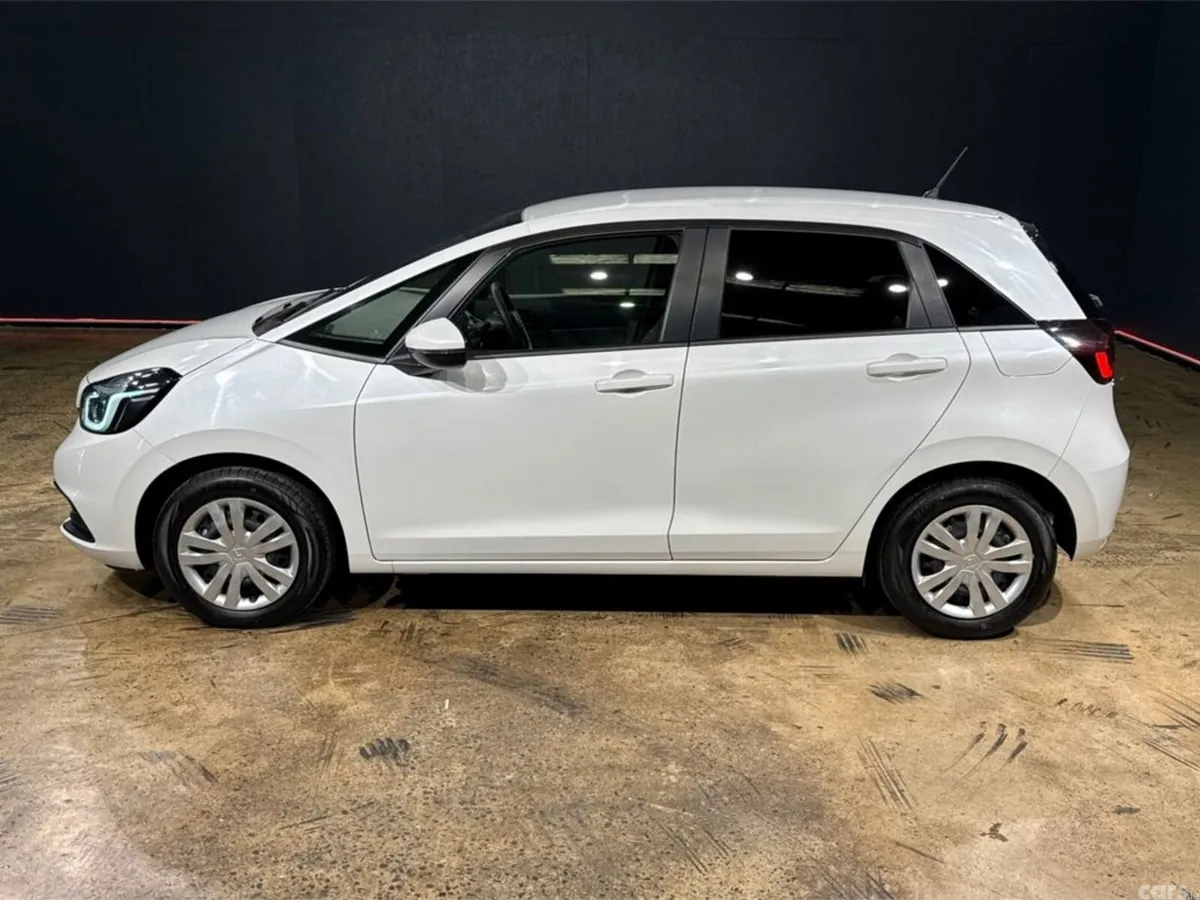 Honda Fit Hatchback, Petrol Hybrid, 2024, White