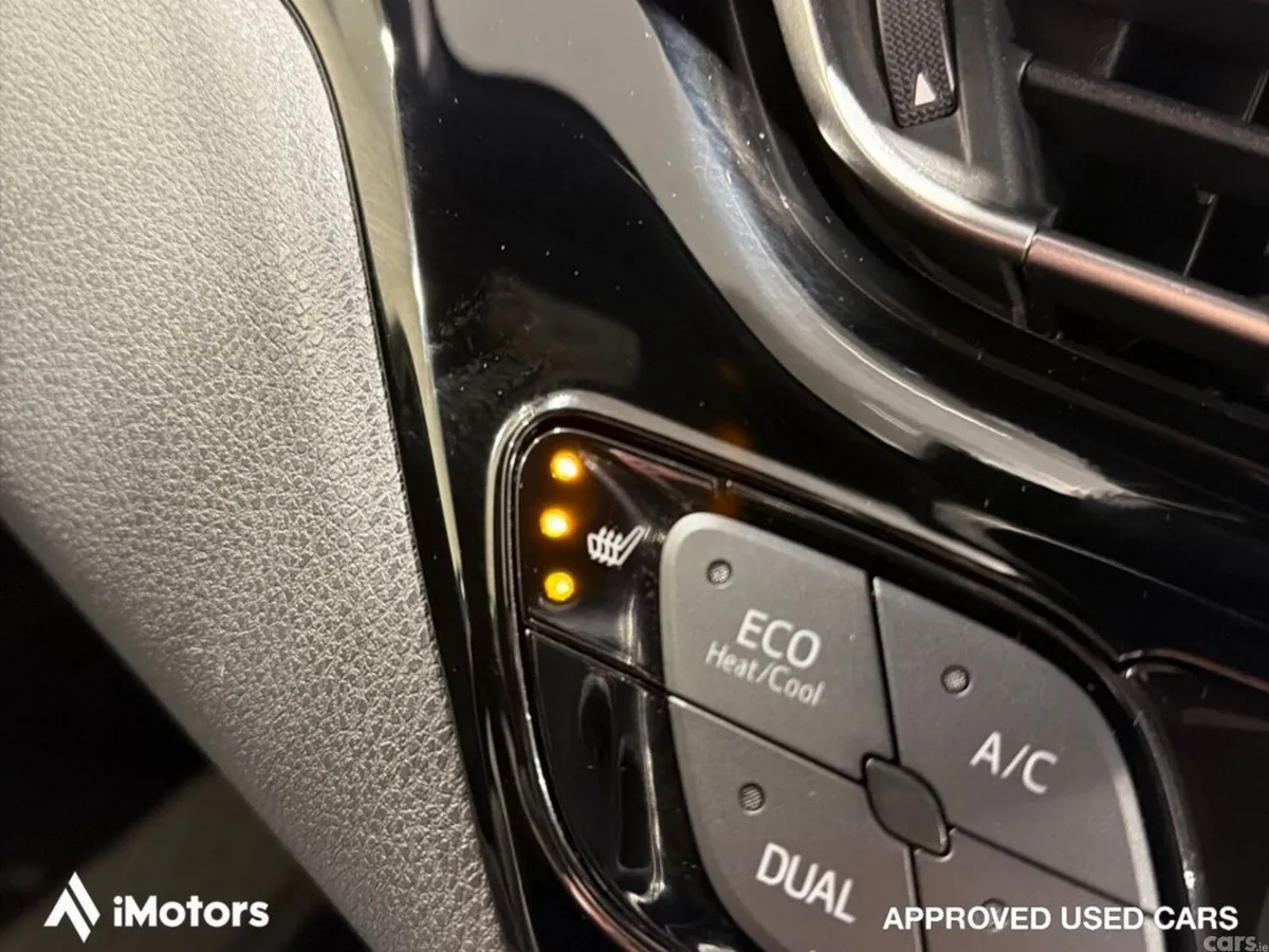 Toyota C-HR SUV, Petrol Hybrid, 2021, Blue