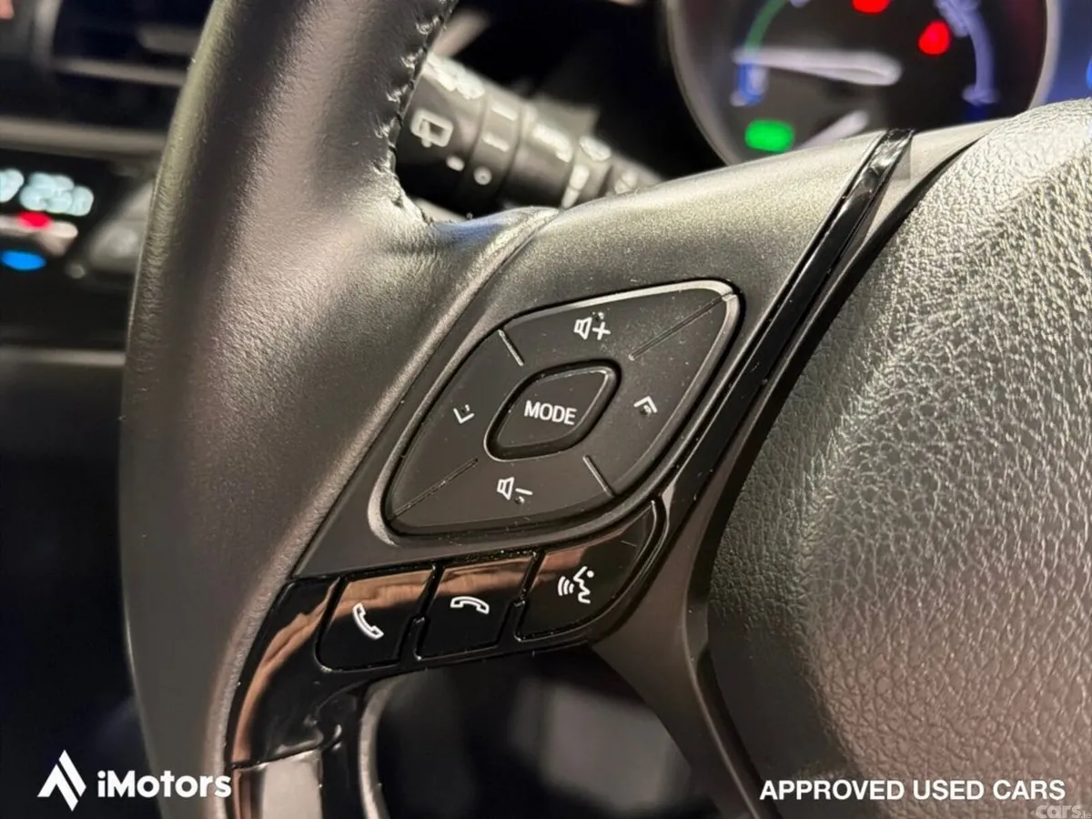 Toyota C-HR SUV, Petrol Hybrid, 2021, Blue