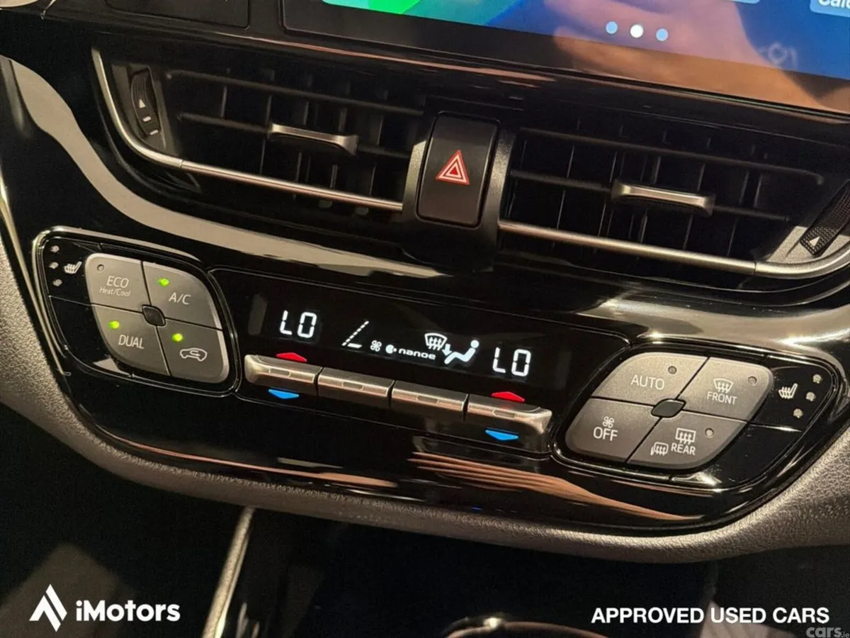 Toyota C-HR SUV, Petrol Hybrid, 2021, White