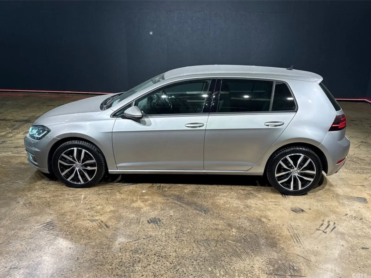 Volkswagen Golf Hatchback, Petrol, 2019, Silver