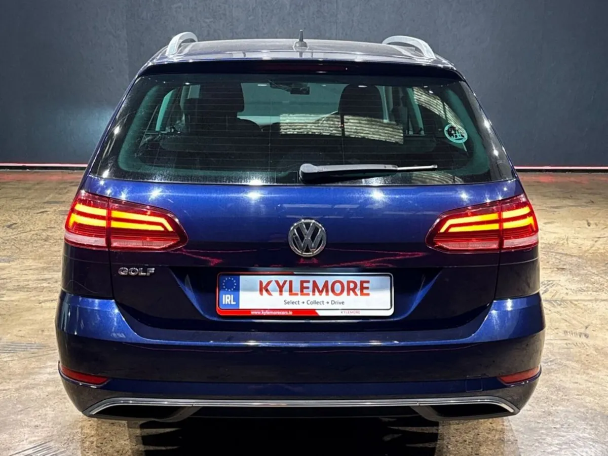 Volkswagen Golf Estate, Petrol, 2019, Blue