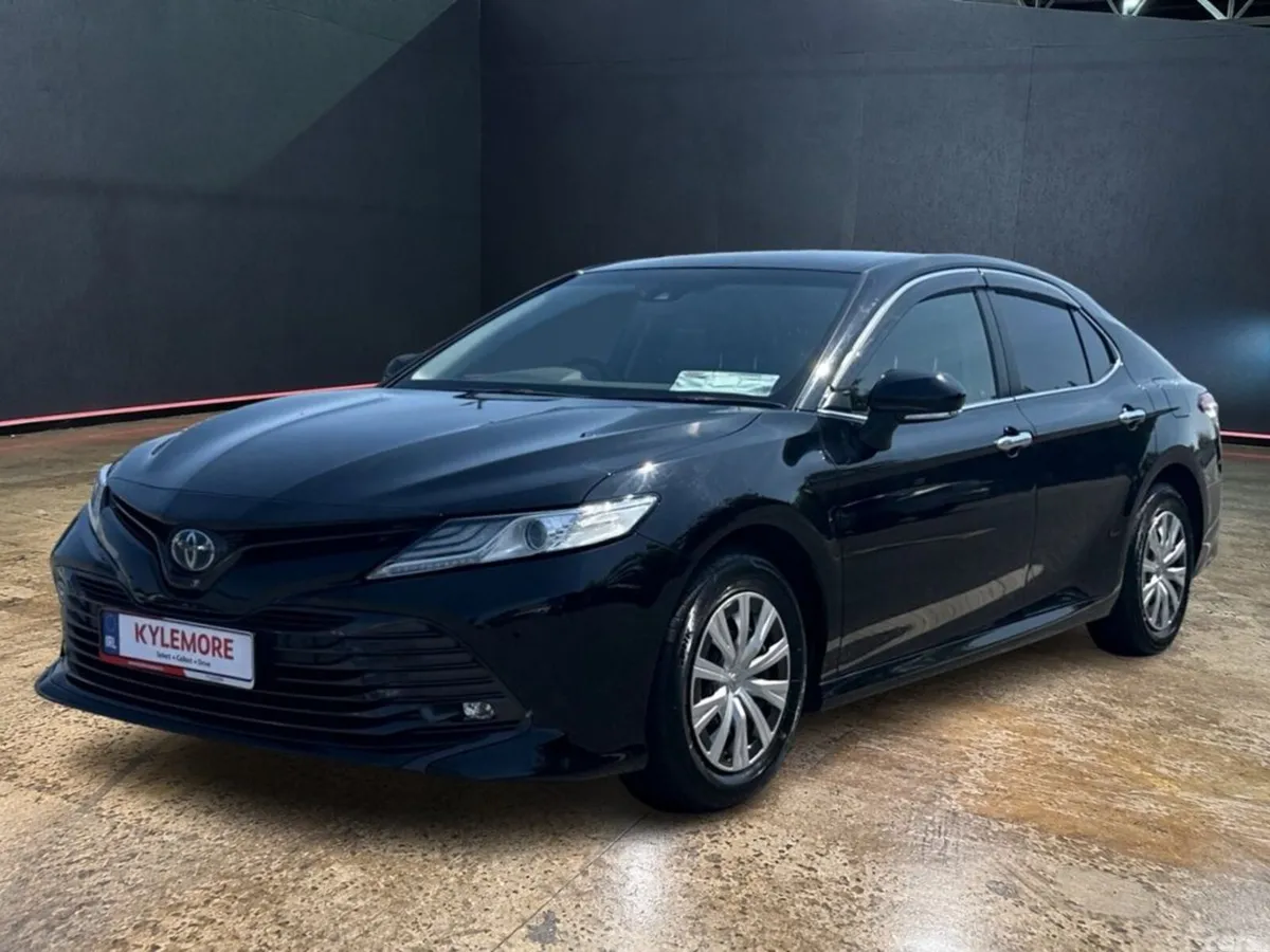 Toyota Camry Saloon, Petrol Hybrid, 2021, Black