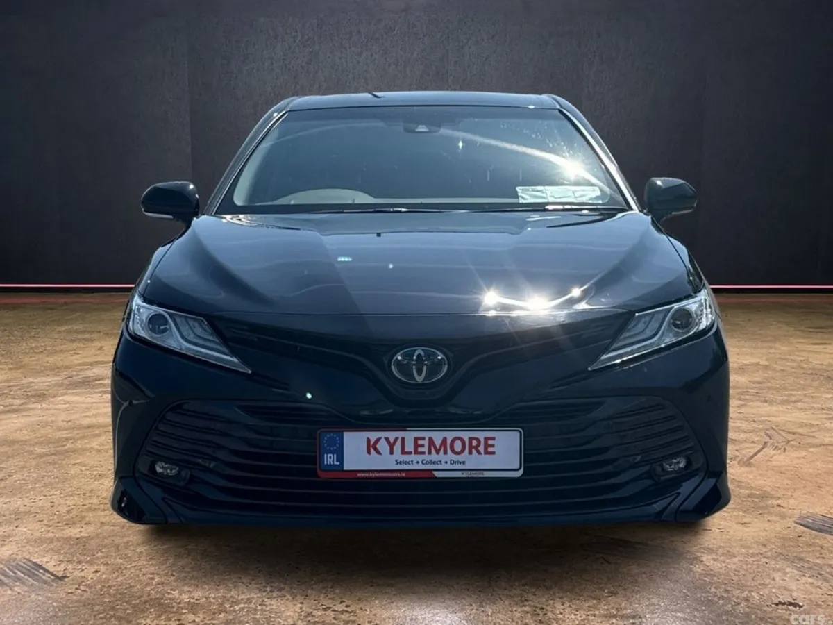 Toyota Camry Saloon, Petrol Hybrid, 2021, Black