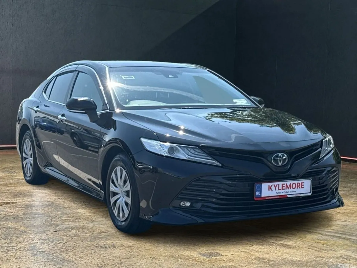 Toyota Camry Saloon, Petrol Hybrid, 2021, Black