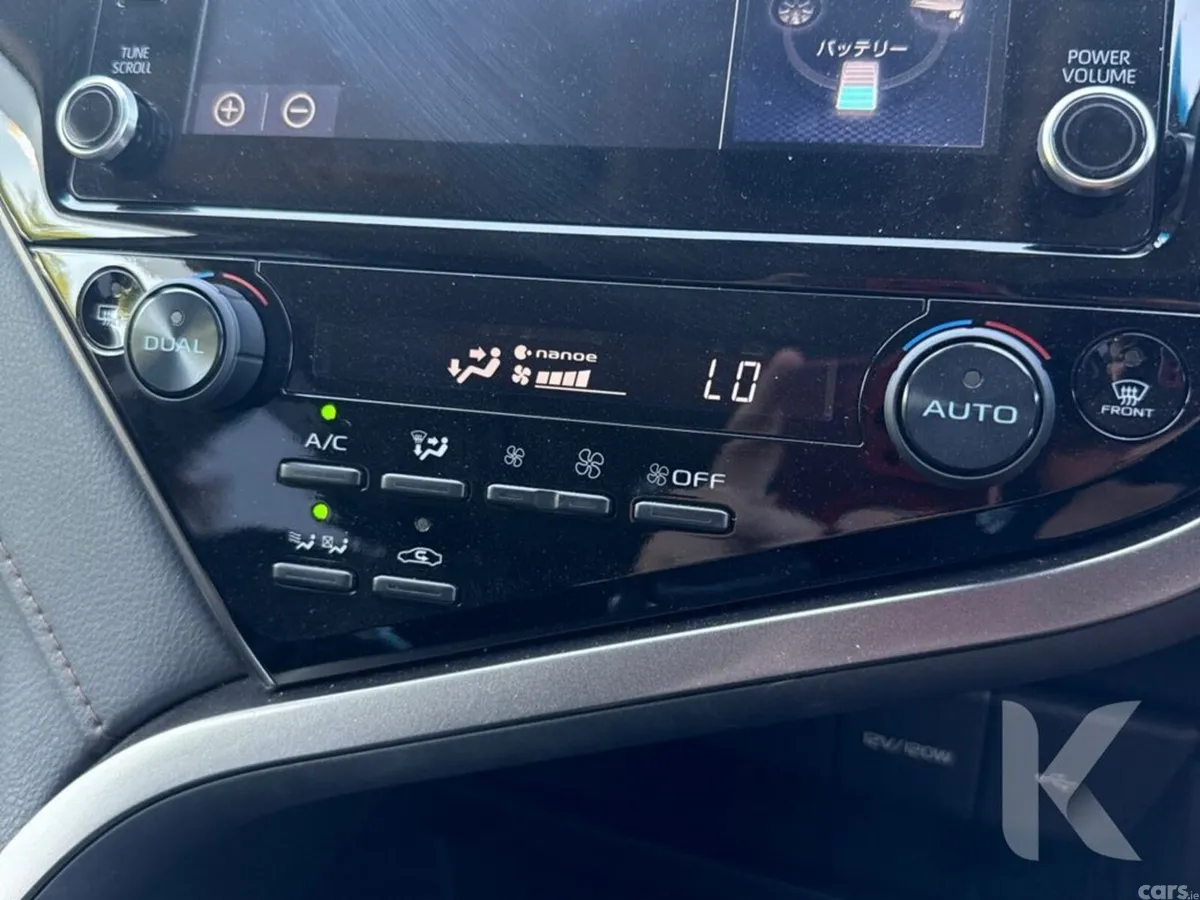 Toyota Camry Saloon, Petrol Hybrid, 2021, Black