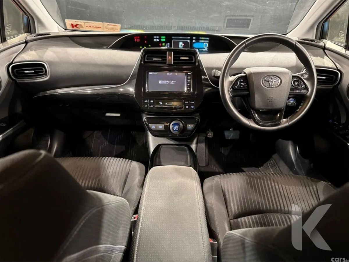 Toyota Prius Saloon, Petrol Hybrid, 2020, Blue