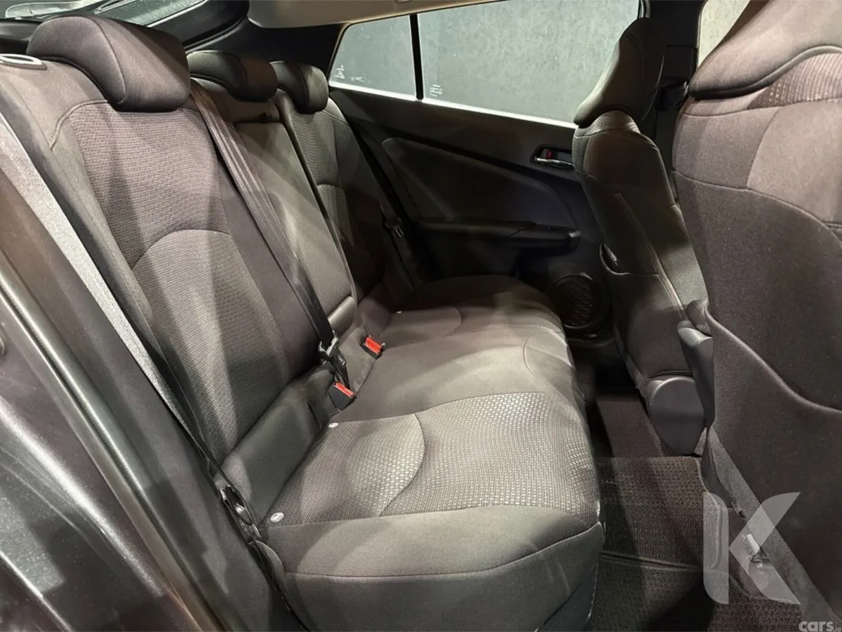 Toyota Prius Saloon, Petrol Hybrid, 2020, Grey