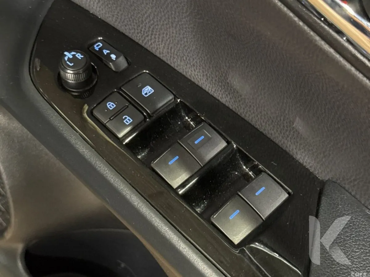 Toyota Prius Saloon, Petrol Hybrid, 2020, Grey