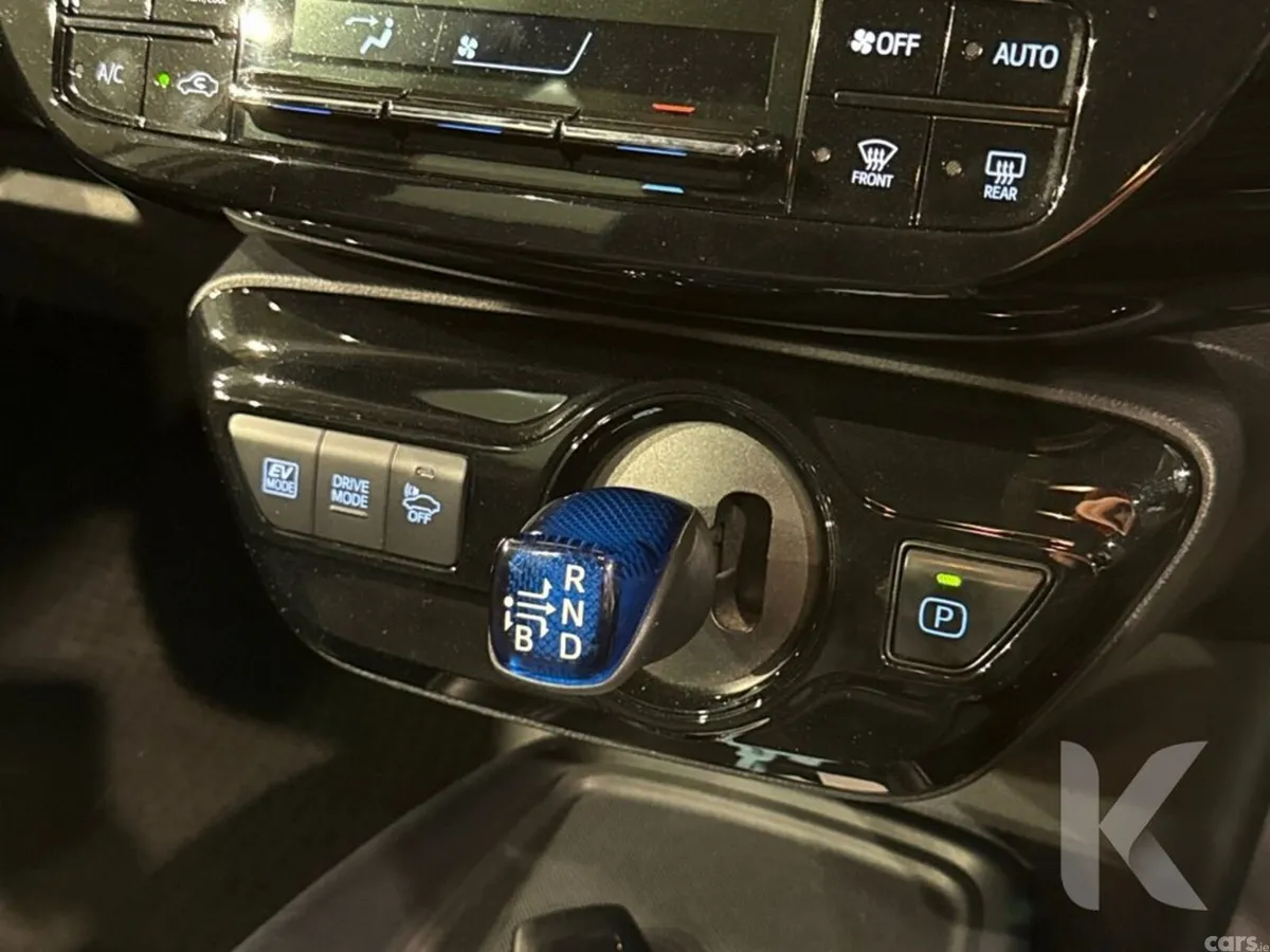 Toyota Prius Saloon, Petrol Hybrid, 2020, Grey