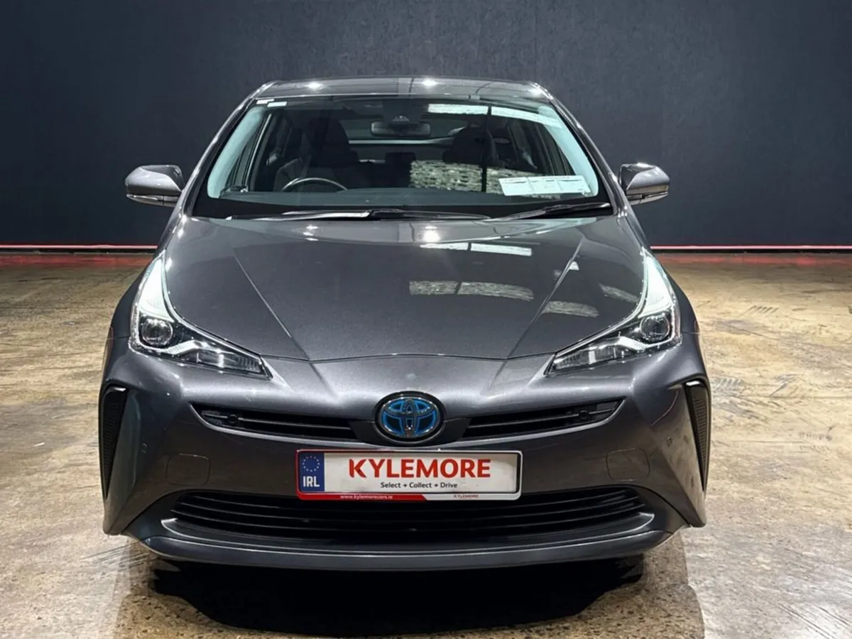 Toyota Prius Saloon, Petrol Hybrid, 2020, Grey