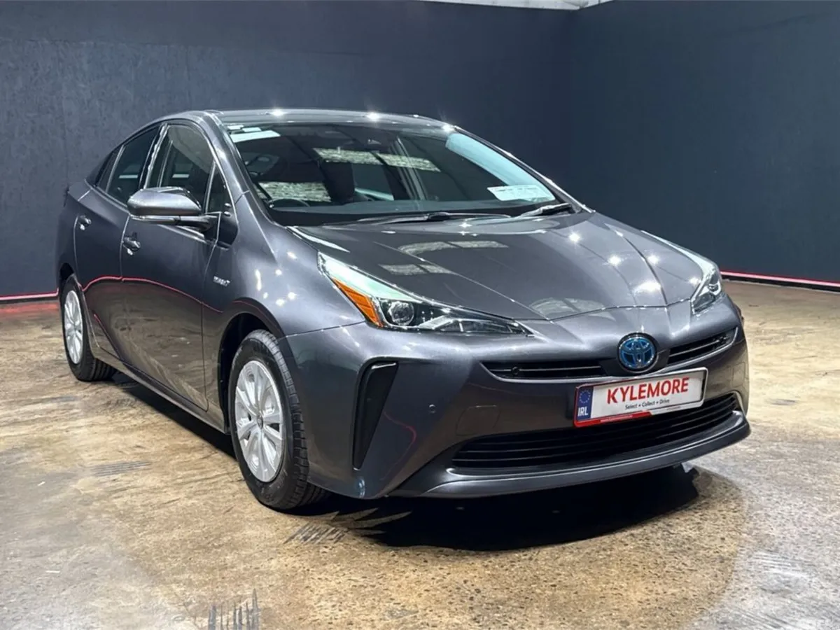 Toyota Prius Saloon, Petrol Hybrid, 2020, Grey