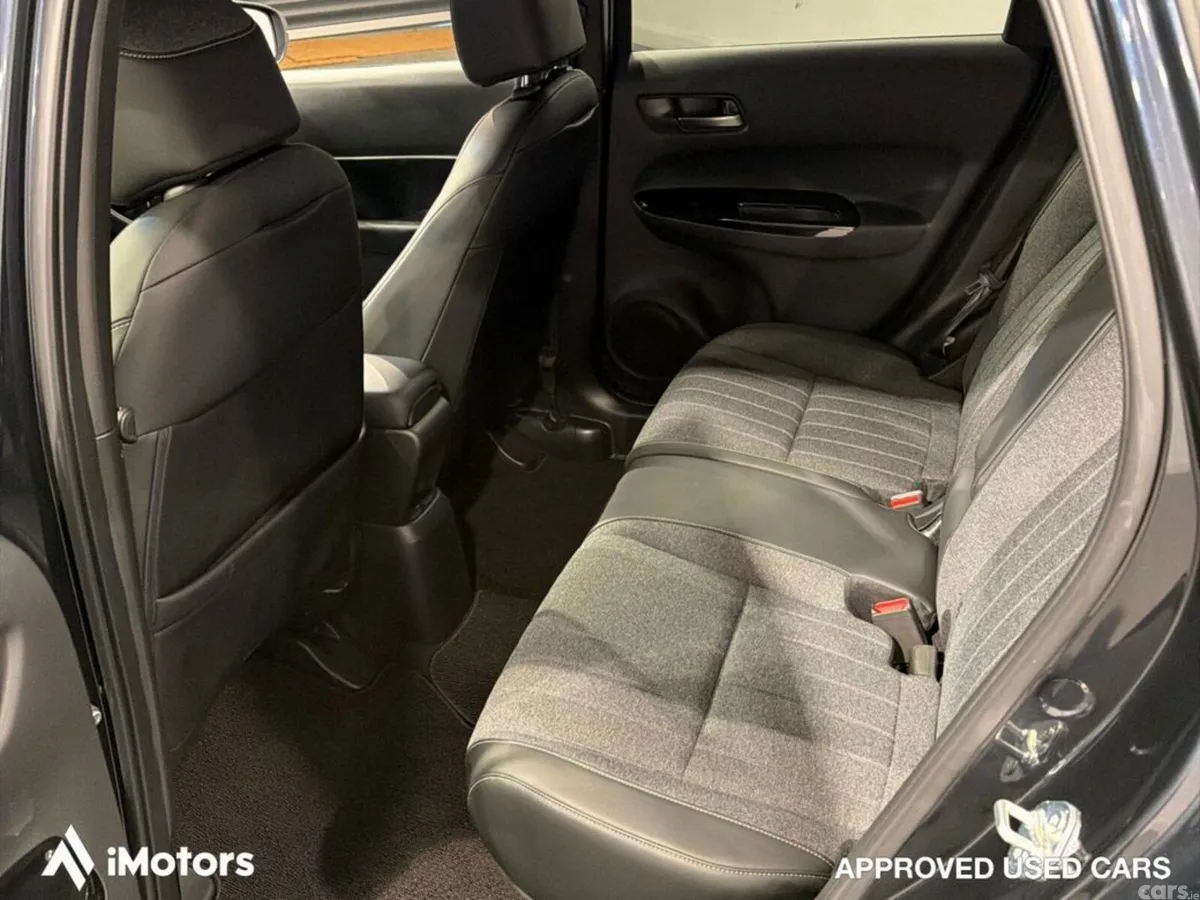 Honda Fit Hatchback, Petrol Hybrid, 2021, Blue
