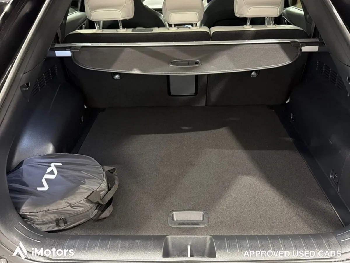 Kia EV6 SUV, Electric, 2025, Black