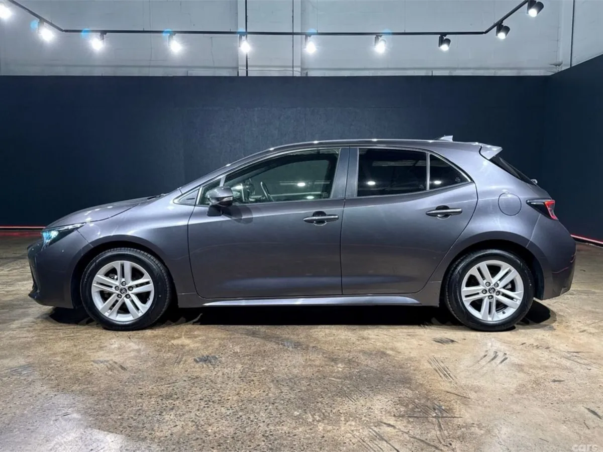 Toyota Corolla Hatchback, Petrol Hybrid, 2021, Grey