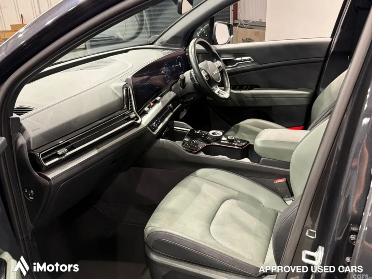 Kia Sportage SUV, Petrol Plug-in Hybrid, 2025, Black