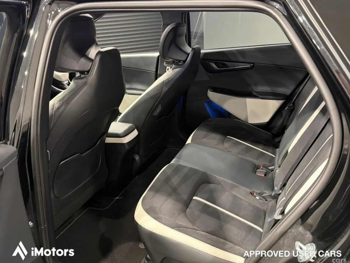 Kia EV6 SUV, Electric, 2025, Black