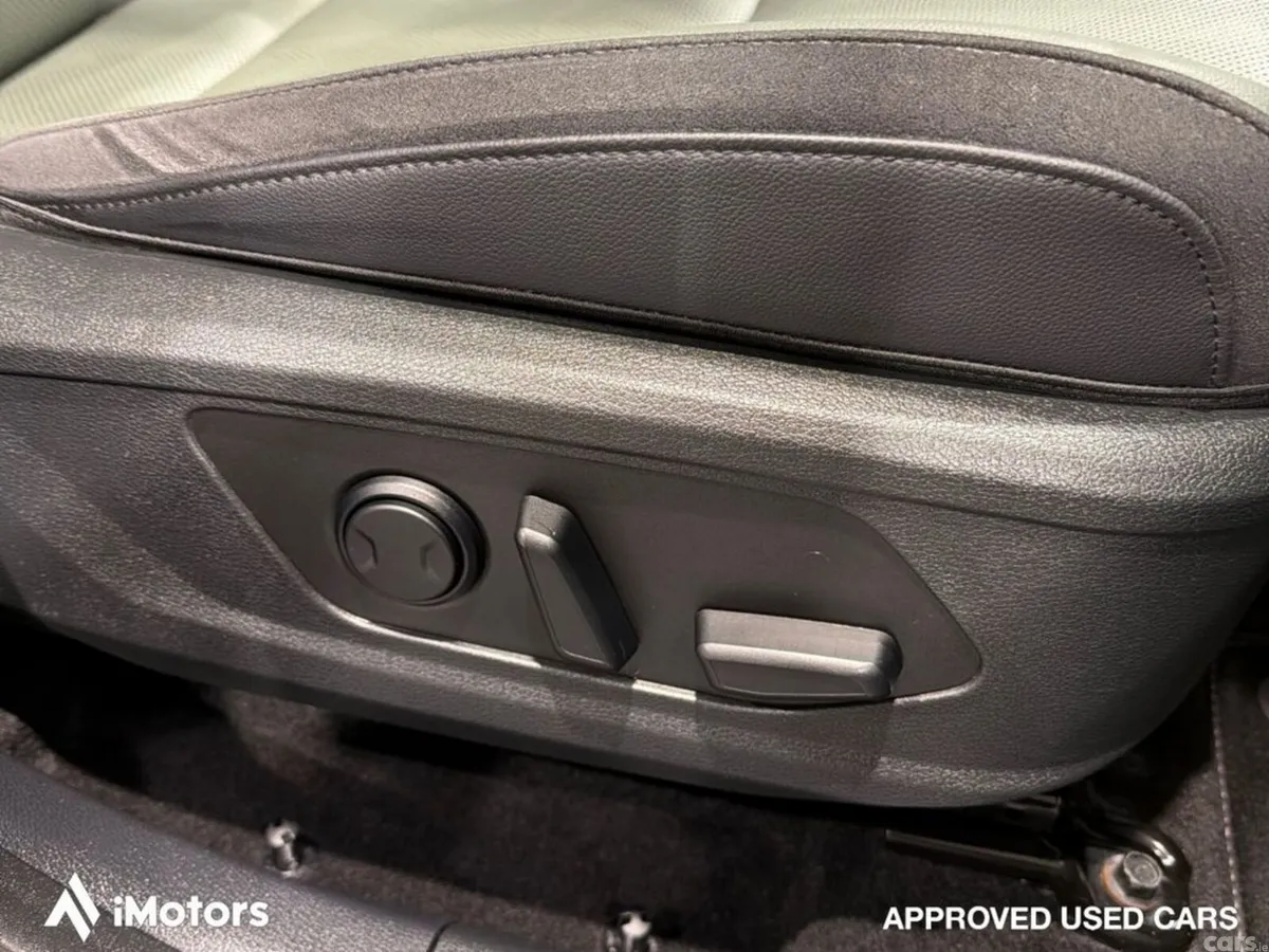 Kia Sportage SUV, Petrol Plug-in Hybrid, 2025, Black