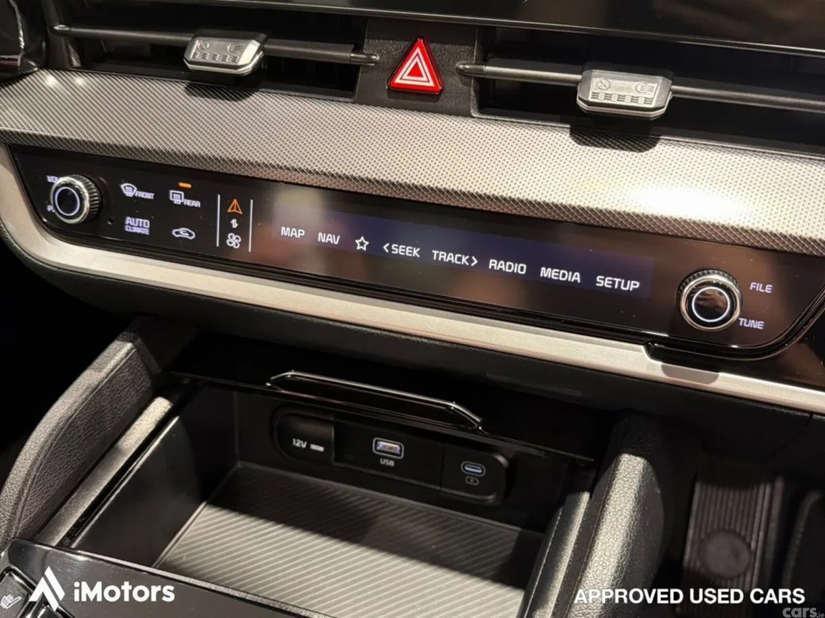 Kia Sportage SUV, Petrol Plug-in Hybrid, 2025, Black