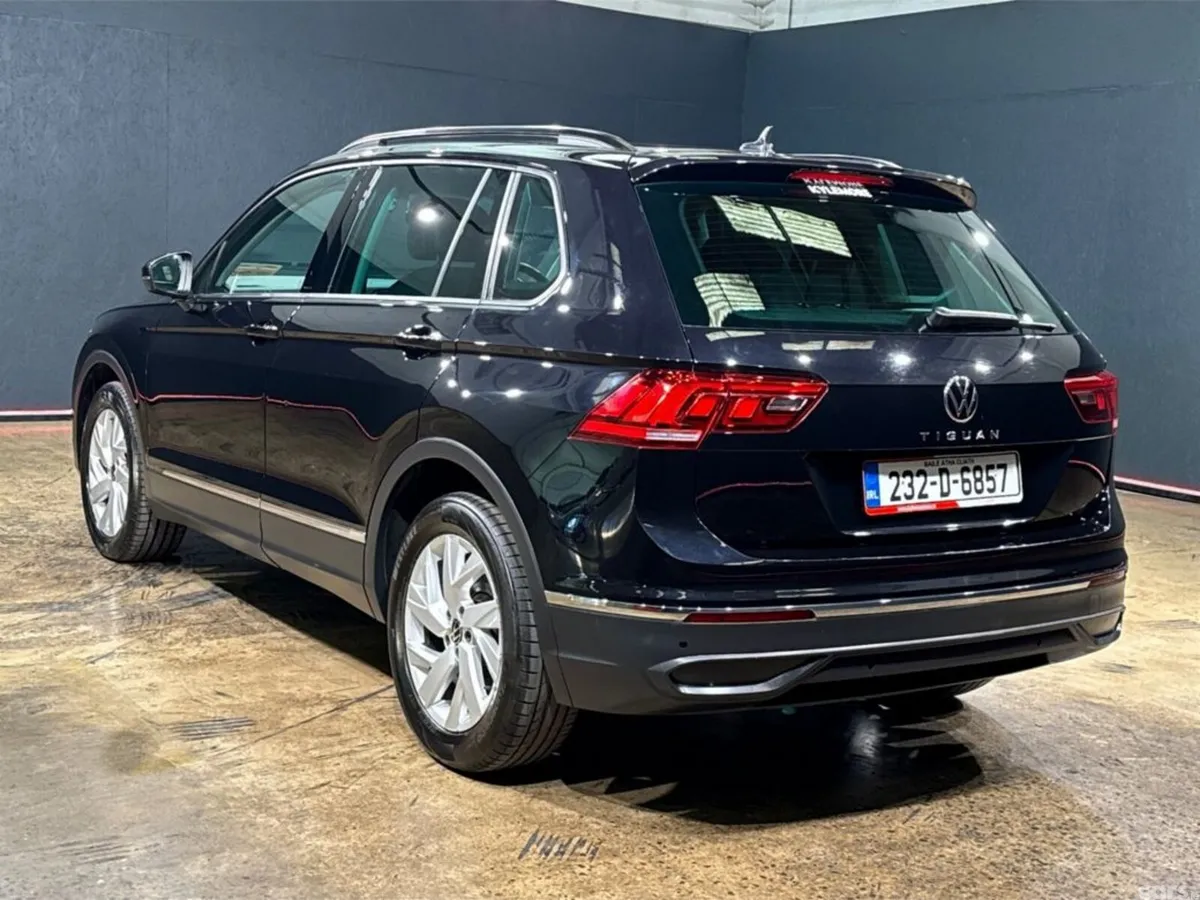 Volkswagen Tiguan SUV, Diesel, 2023, Black